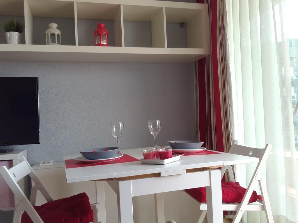 Apartamento Calle Mauricio Legendre Madrid Zimmer foto